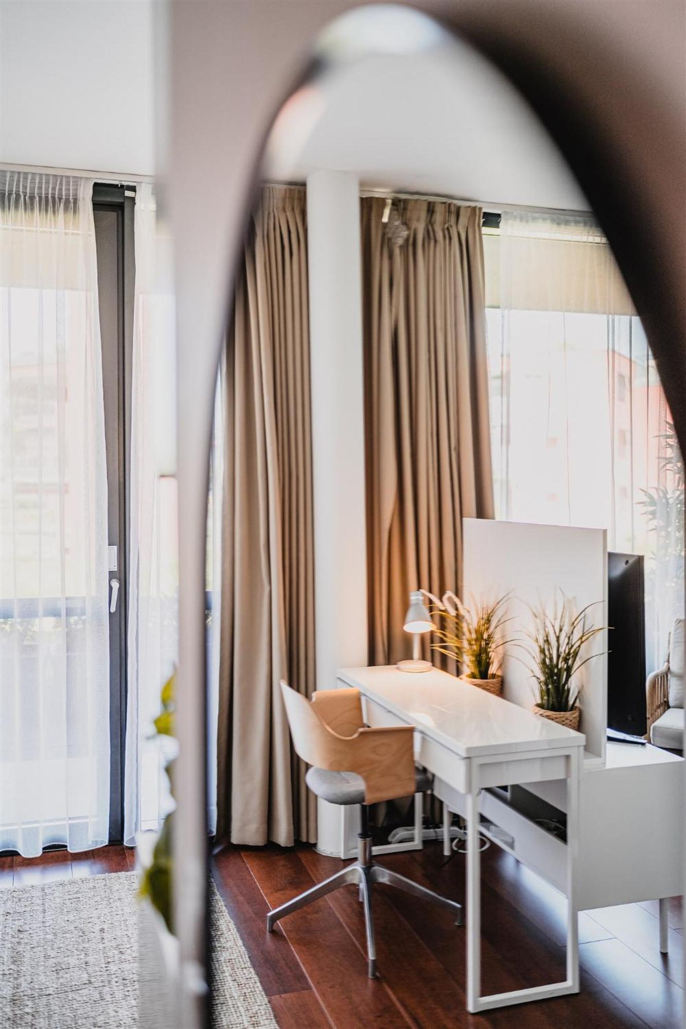 Butique Apartman Grand Балатонлелле Екстер'єр фото